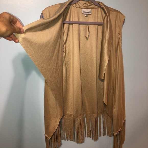 Avenue open front cardigan size 18/20 New with tags tan/brown with fringe trim - Picture 14 of 16